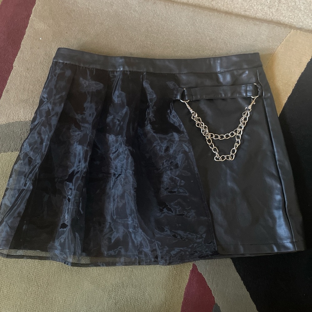 Current mood Black Chain mini Detail Skirt